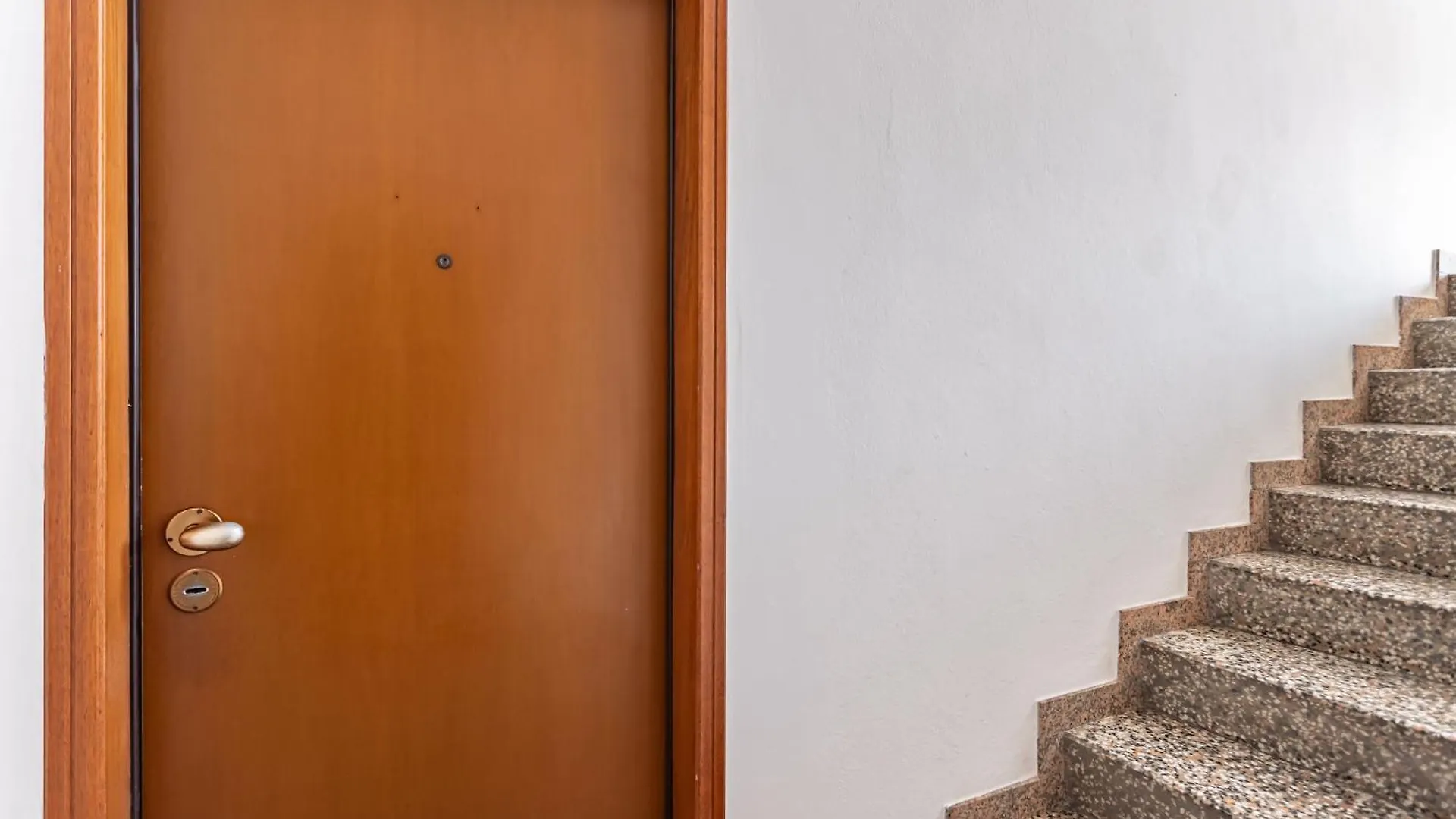 Ares&Athena Home - Pavia City - By Host4U Itálie