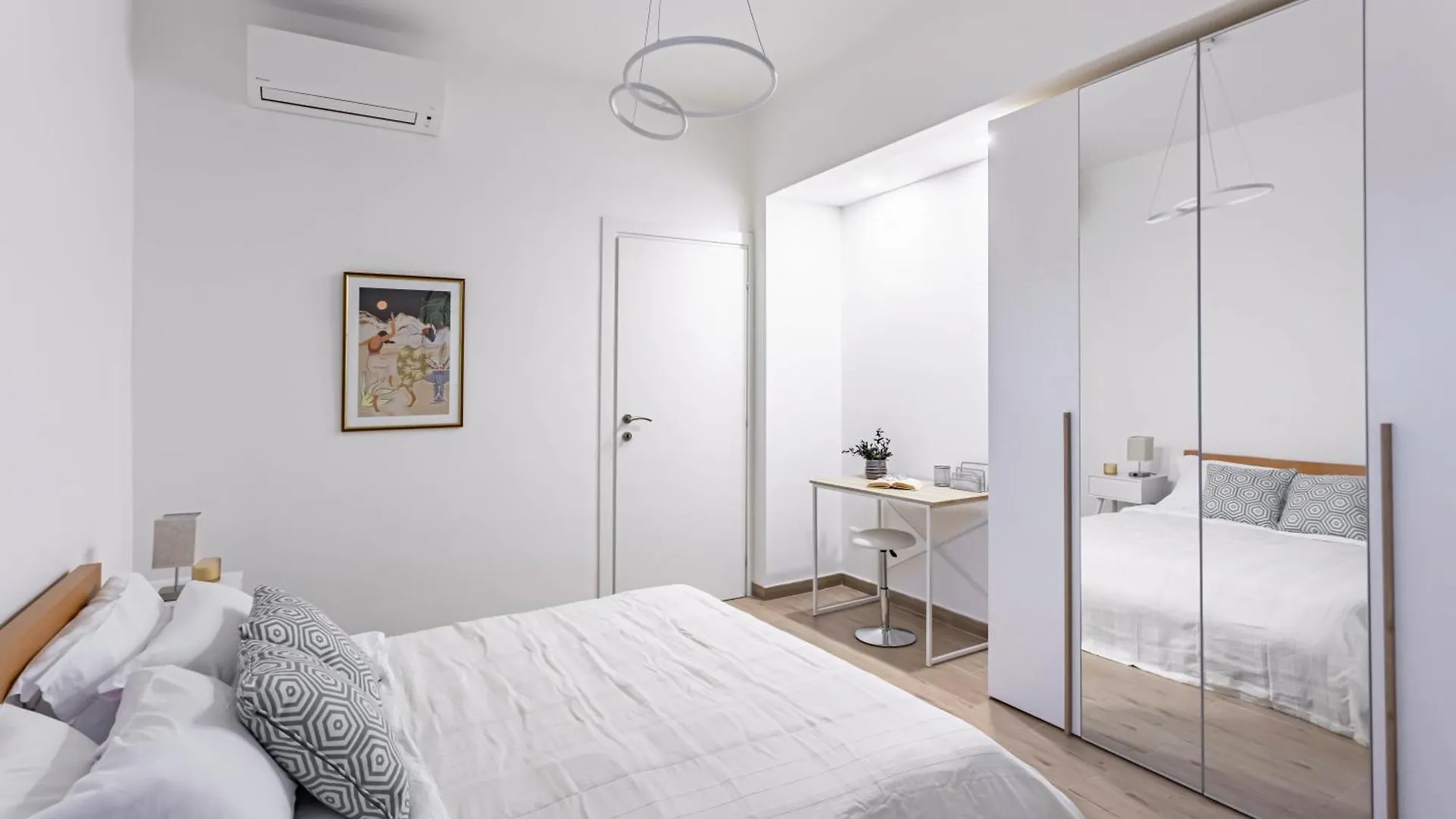 Apartmán Ares&Athena Home - Pavia City - By Host4U